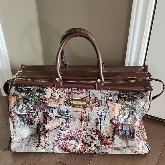 Boulevard Handbags - Gorgeous Vintage Tapestry Travel Weekender Bag with Brown Trim